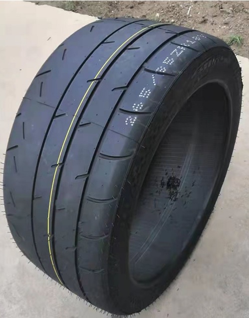 リノ Zestino Performance RR 265/35ZR18 97Y TW80